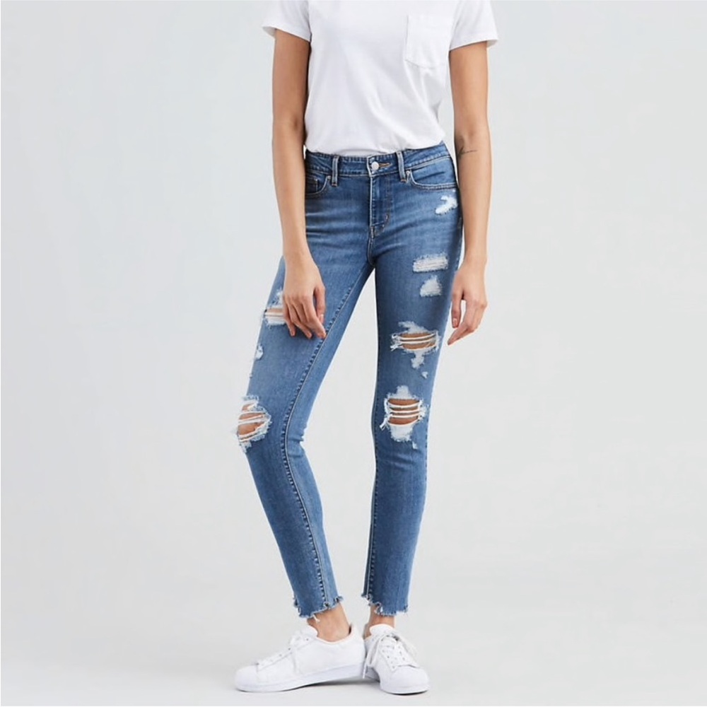 Levi's 711 Skinny Distressed Ankle Jeans Size 28 Light Blue Holes Frayed